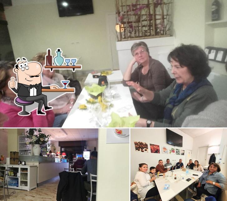 Gli interni di Shon Cafè