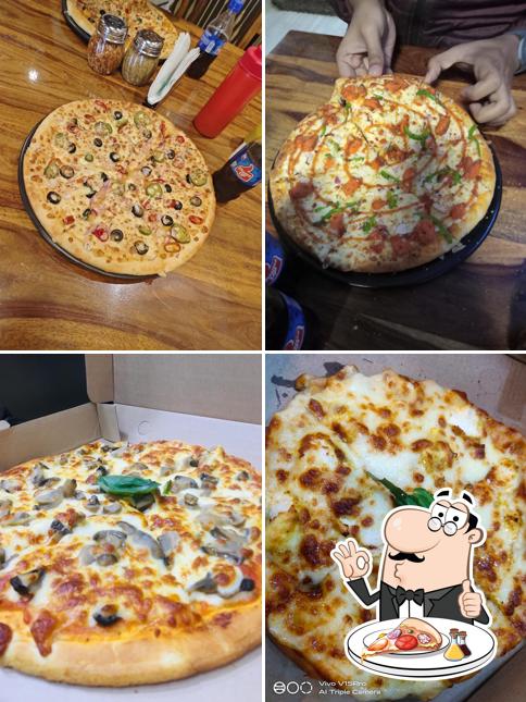 Get pizza at Chicago Pizza Orai Best Pizza in Orai