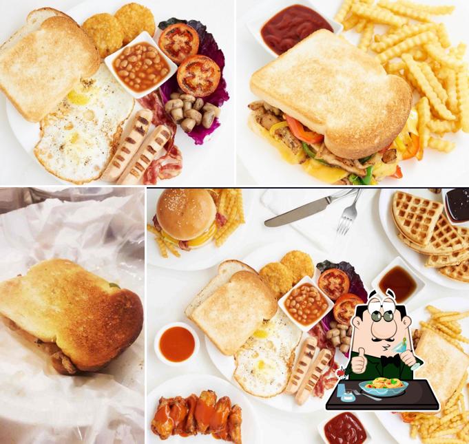 Food at Gourmet American Shack (GAS'h)