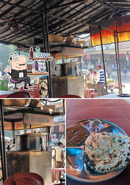 Among different things one can find interior and food at Kaka Amritsari Naan