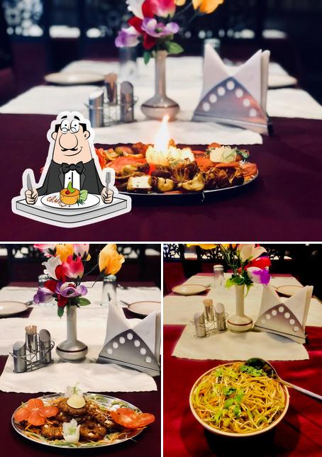 Food at Lazeez Restaurant