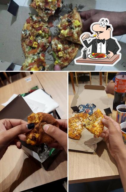 Food at Pizza bakers