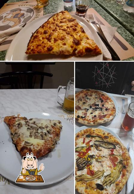Prova una pizza a Vecchio Caffè della Cotica