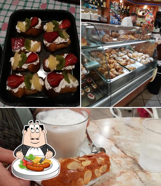 Platti al Bar Pasticceria Gelateria F.lli Fama' Srl