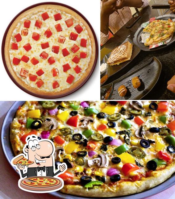 Get pizza at Cool Point
