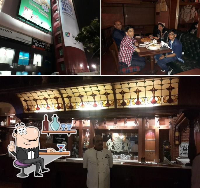 Check out how Geoffrey`s looks inside
