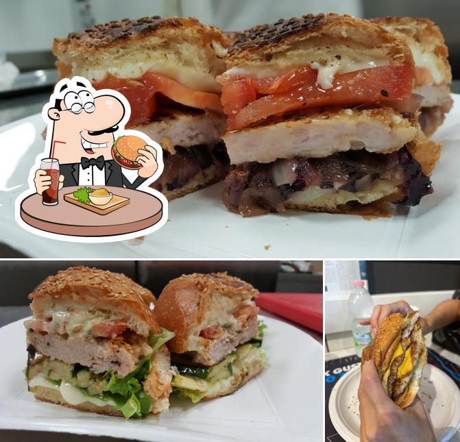 Prova un hamburger a Barone Burgers