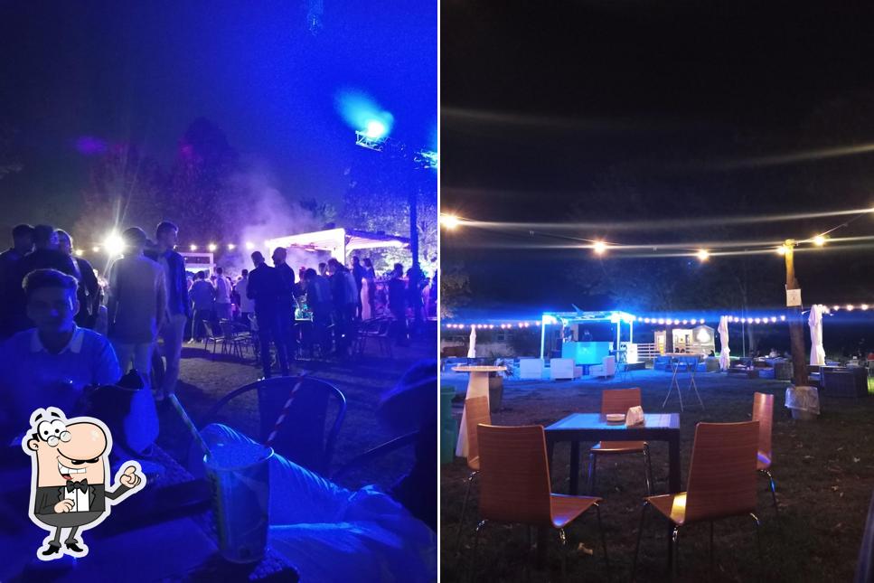 Dai un'occhiata agli interni di Blue Bar Suzzara