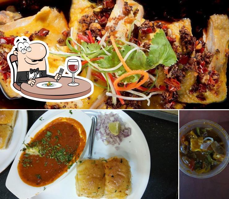 Food at JOJOBEE JUHU