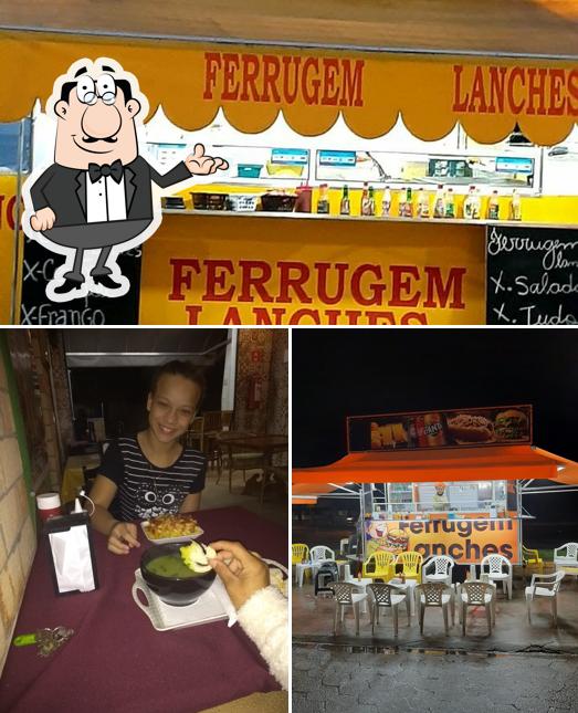Confira a foto ilustrando interior e exterior no FERRUGEM LANCHE