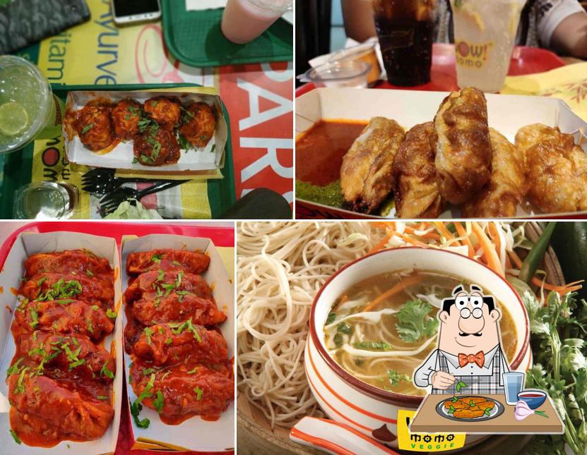 Chicken wings at Wow! Momo
