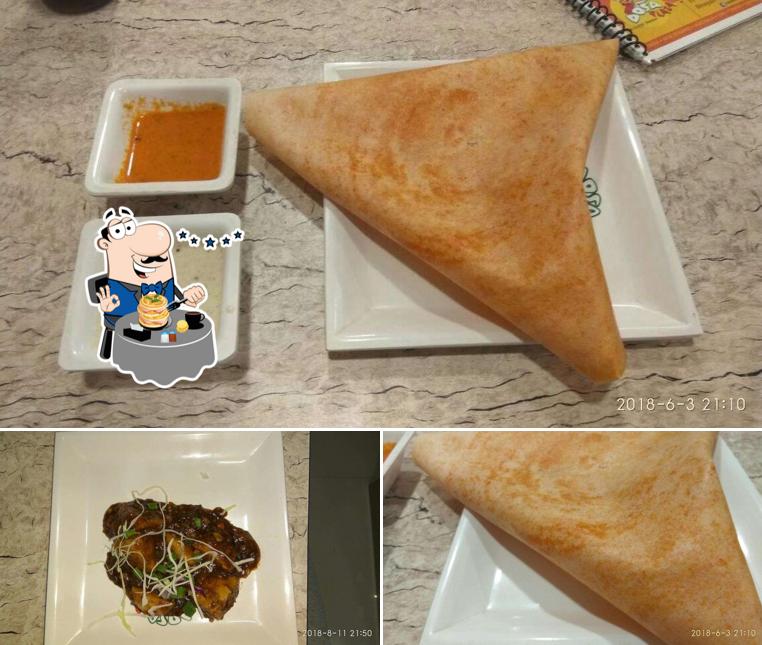Food at Dosa Plaza