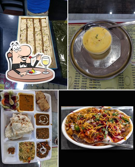 Food at Manali Restaurant