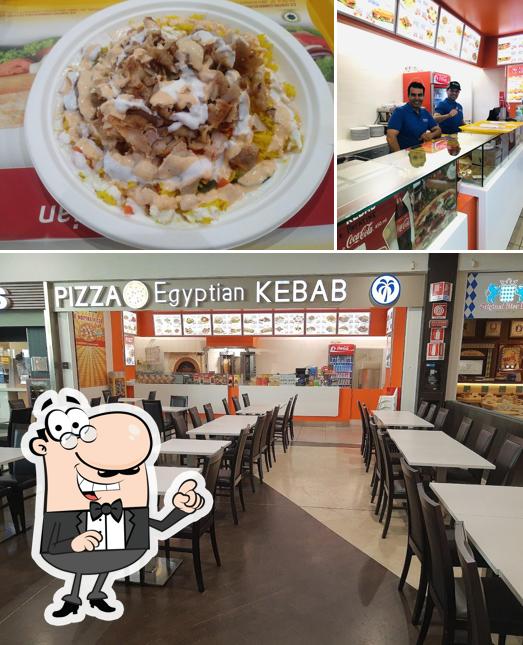 Dai un’occhiata alla immagine che raffigura la interni e cibo di Egyptian KEBAB