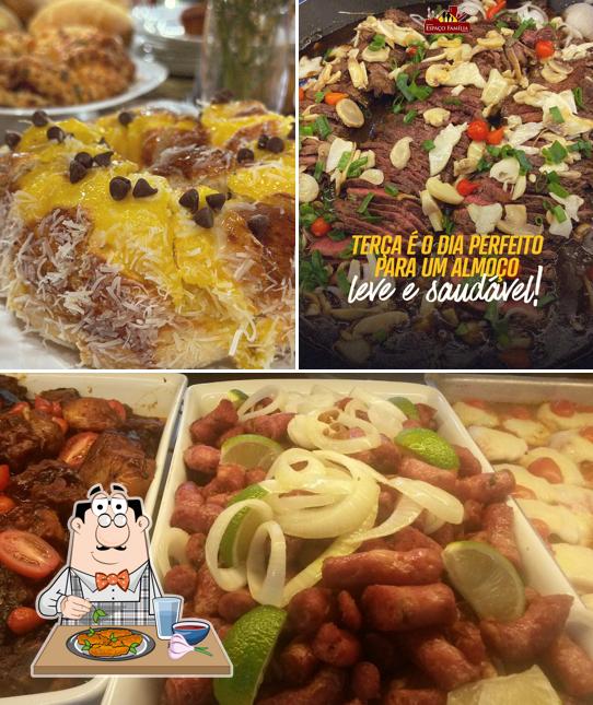 Asas de frango em Espaço Família