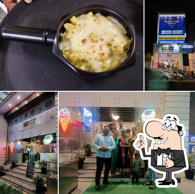 Food Fest- cafe and restaurant