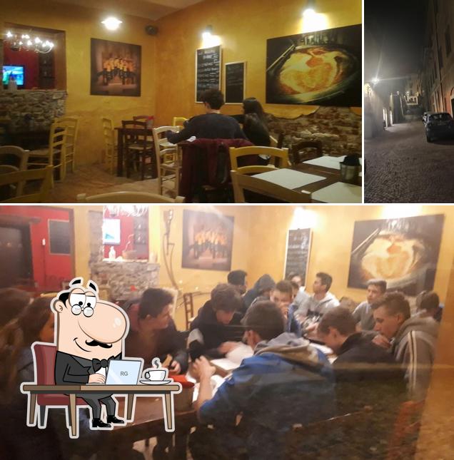 La foto della interni e esterno di Granda Pub - Saluzzo