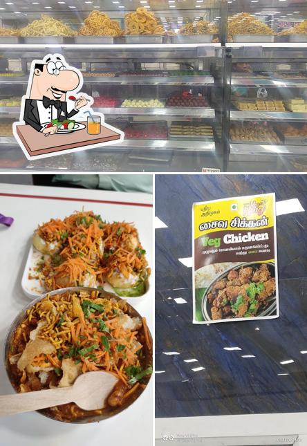 Food at Delhi Sweets & Bakery