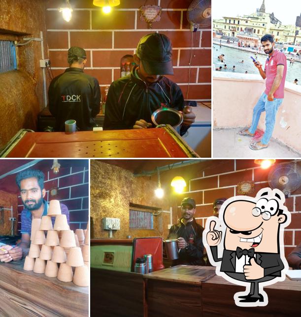 Here's a photo of ठेका देशी चाय का