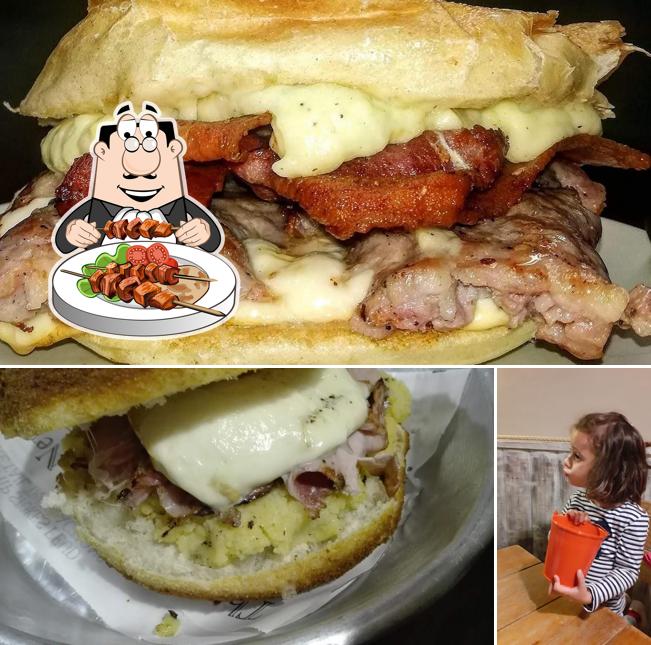 Questa è la foto che mostra la cibo e interni di BIXIO 66 Pub Birreria