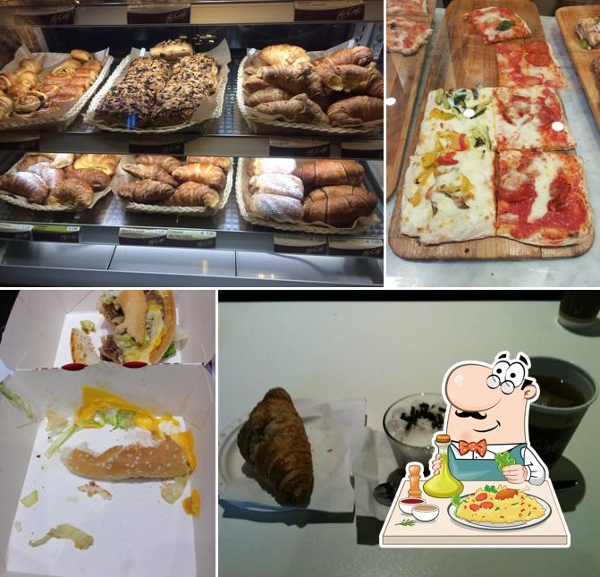 Platti al McDonald's Firenze Interno Stazione
