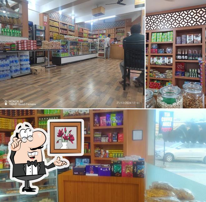 Check out how Royal bakers looks inside