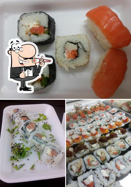 Presenteie-se com sushi no Sei Temakeria