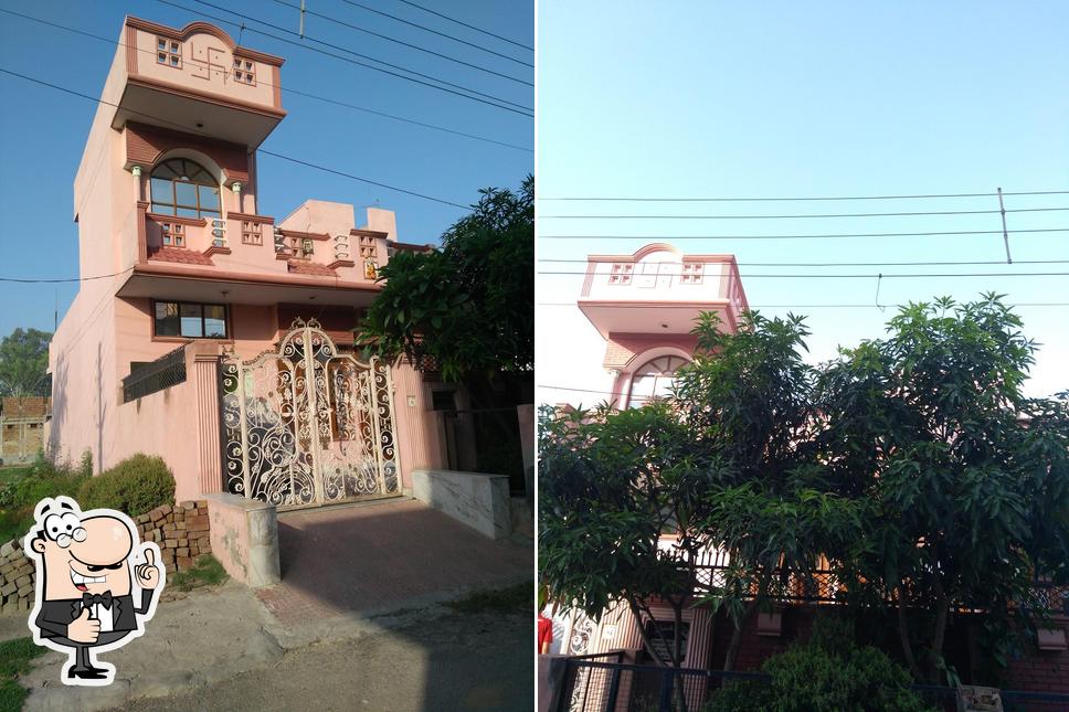 Look at this pic of Jatin's Business