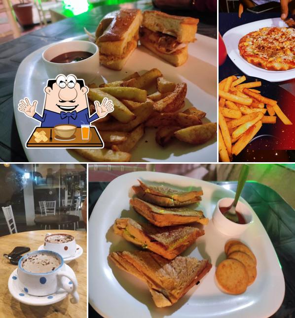 Clam chowder at Cafe Sayantara