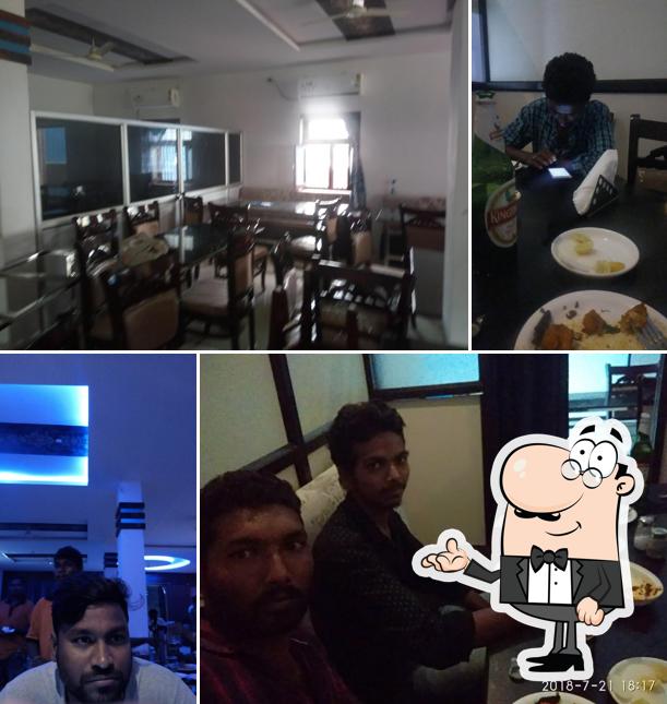 Blue Fox Bar And Restaurant