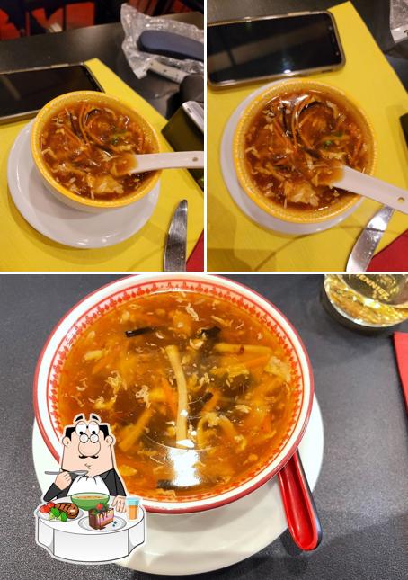 Zuppa calda e acida al The Asia House