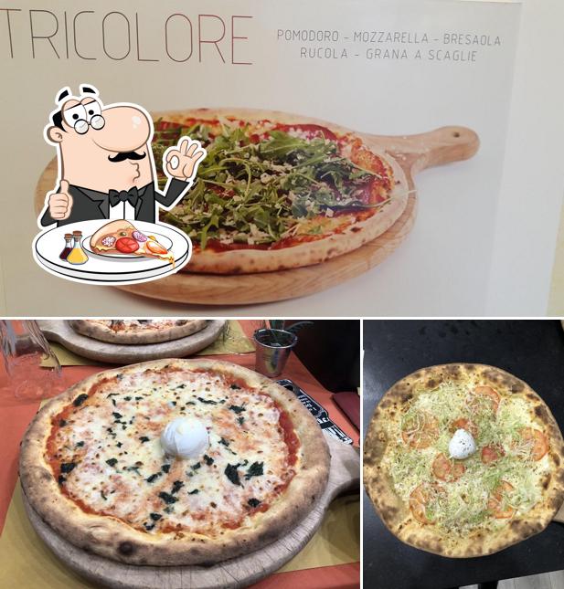 Scegli una pizza a PIZZERIA IN di Cecconato Fabio