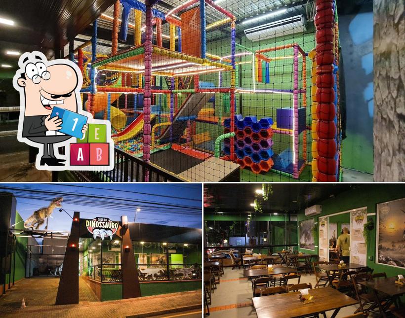 Casa do Dinossauro, restaurante temático.