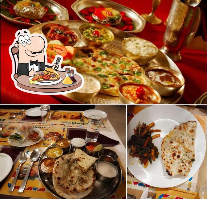 Try out pizza at Gangaur