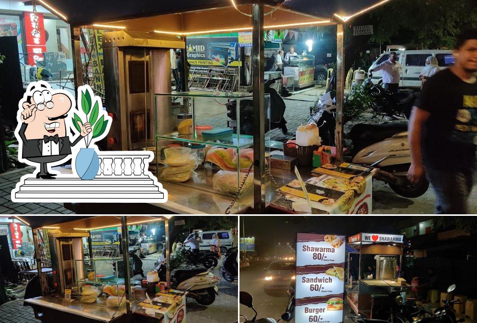 The exterior of HoT Shawarma