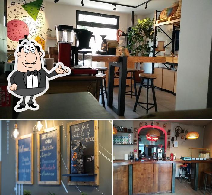 Voici la photo représentant la intérieur et tableau noir sur il Caffé