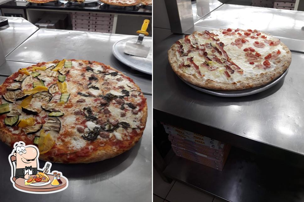 Ordina tra le molte varianti di pizza