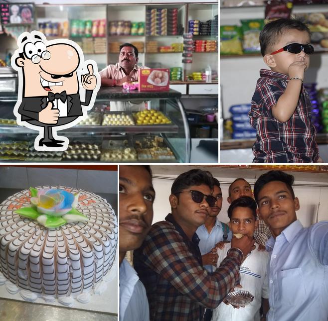 Khetesawar Bikaner Shweet & bakery Warud