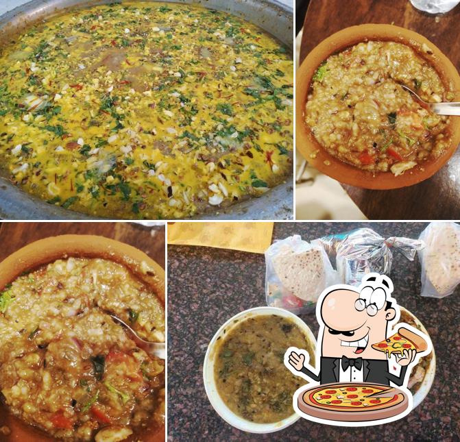 Try out pizza at Urban Khichadi Khazana