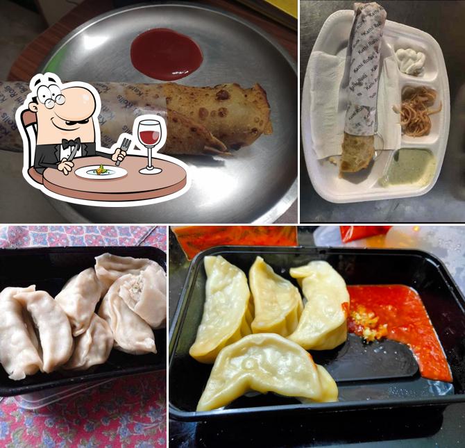 Food at The Kathi Rolls