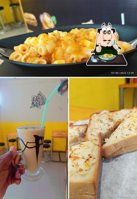 Macaroni and cheese at Cafe Amigos Hub