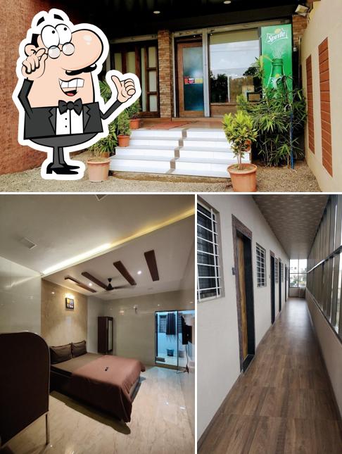 The interior of Harsh Executive Hotel & lodging