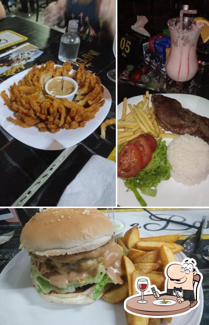 Comida em Cine Bar