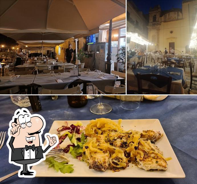 La interni e cibo del ristorante