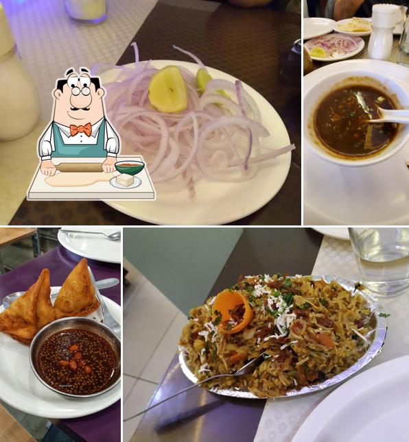 Samosa at Hotel Sarvottam Halol