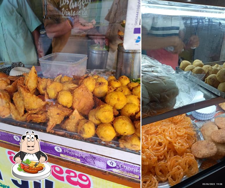 Meals at Kachori Samosa Centre (Sriram Jilebi)
