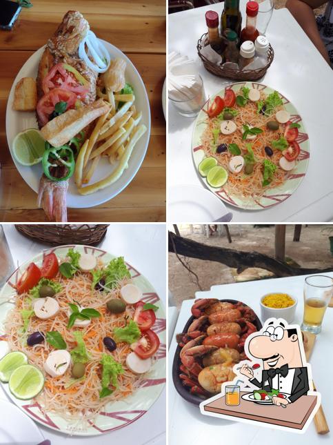 Comida em Barraca Das Algas