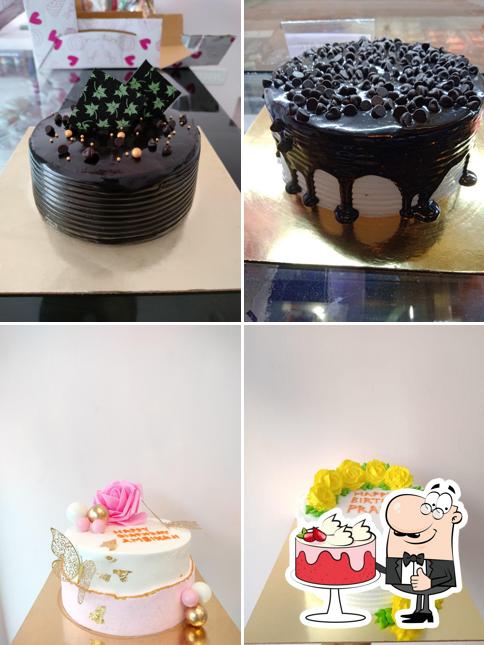 Red velvet cake at Cake Genie - Best Premium Cakes in Udaipur