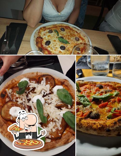 Prenditi una pizza a Premiata Pizzeria Sardasalata Caltanissetta