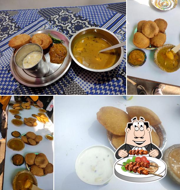 Vada at Rakesh Roshan Snacks